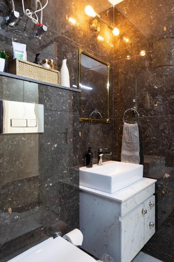Maison 42- Onetreestays Gurgaon Dış mekan fotoğraf